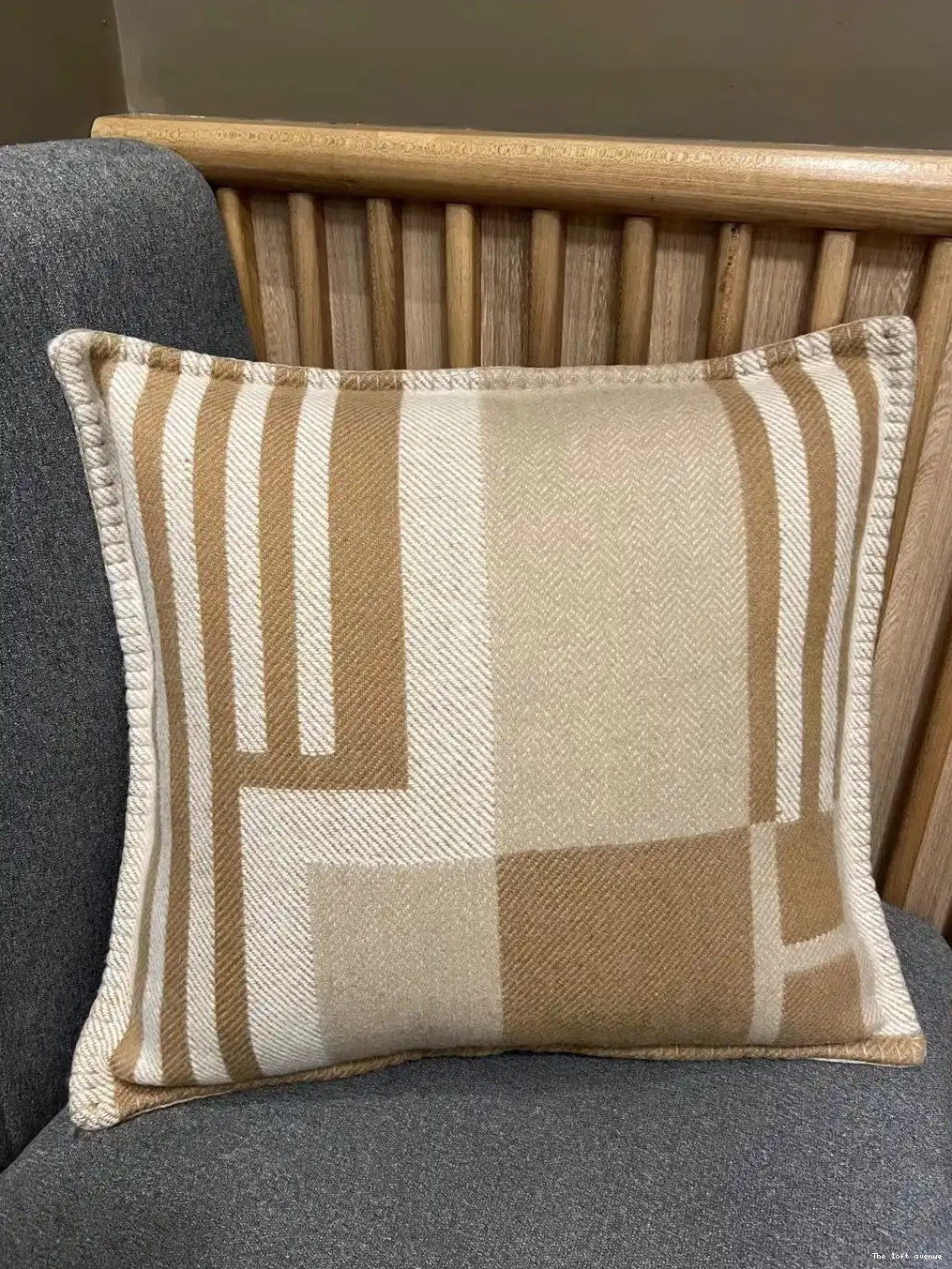ITHAQUE THROW PILLOW HERMES WOOL 0504
